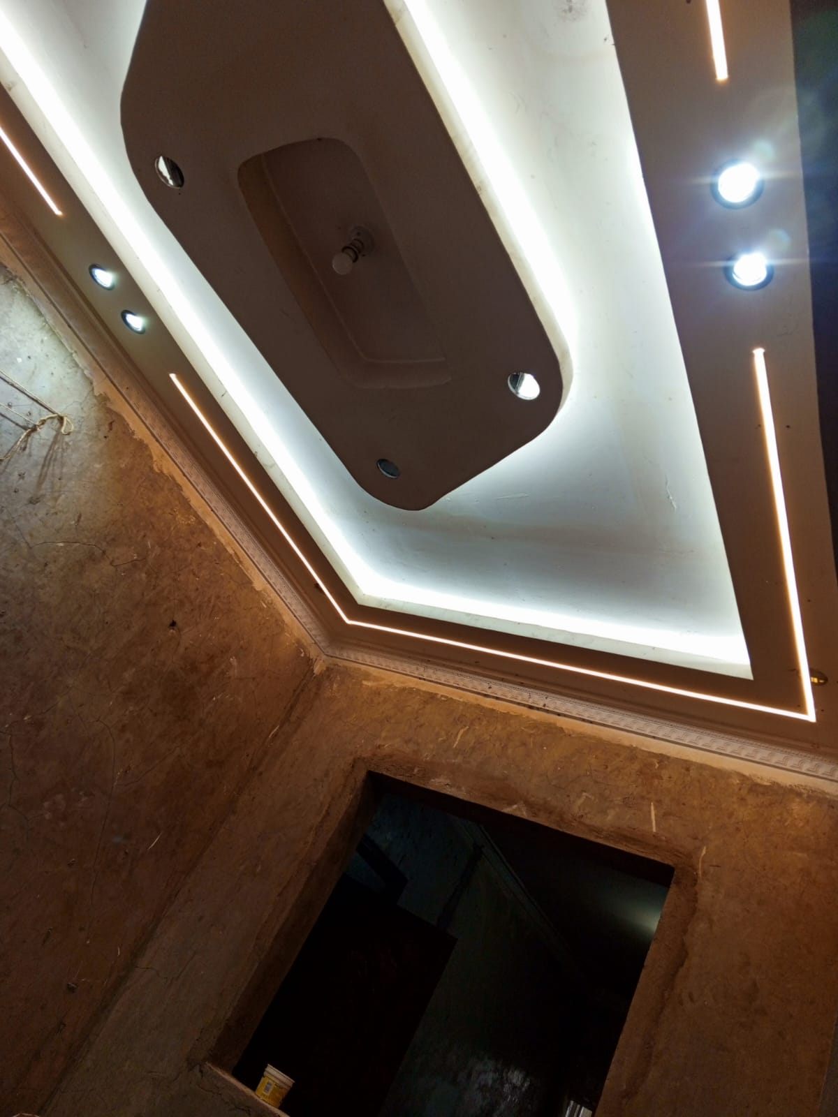 Geometric Gypsum Ceiling Lighting